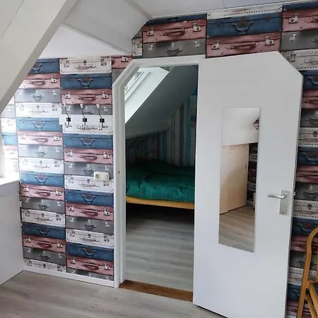 Zeevonk بيت للعطل بيتين